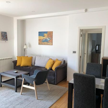 Modern 1 Bed Apartment, Near Shopping Mall Stadion 베오그라드 외부 사진